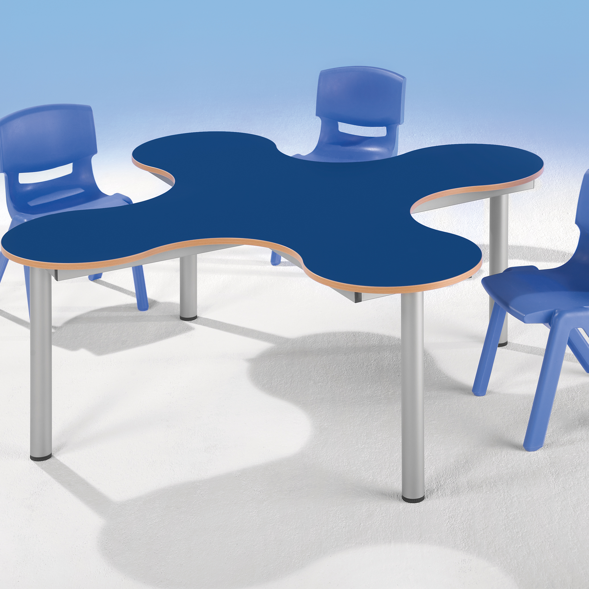 Cloverleaf vierzits tafel Schoudertafel met melamine blad