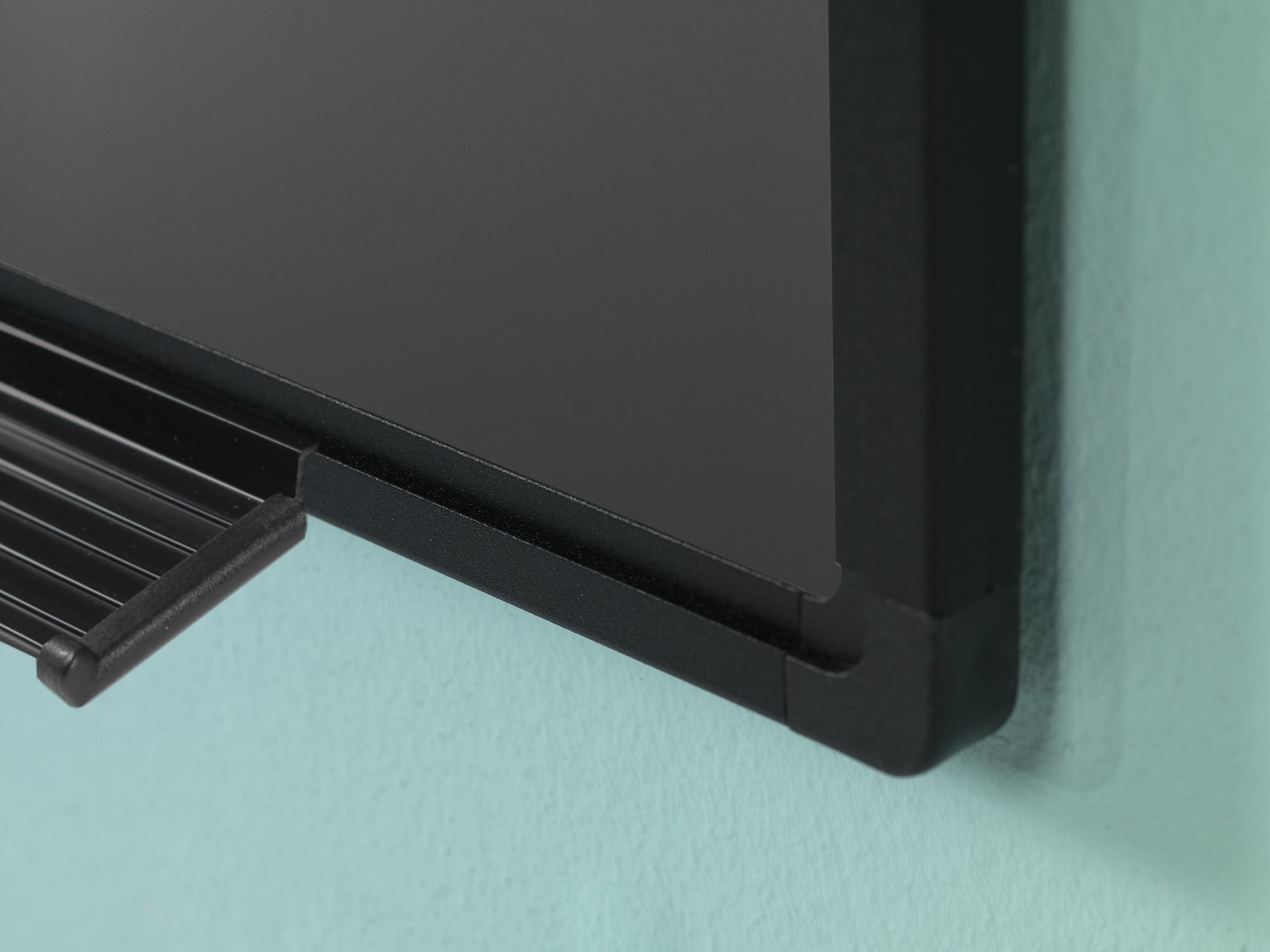 Krijtbord zwart Softline profiel 8mm, emailstaal grijs - 90x180 cm