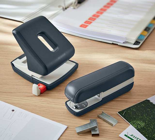 hole punch, stapler, papierwaren, kantoorartikelen, blikvulling