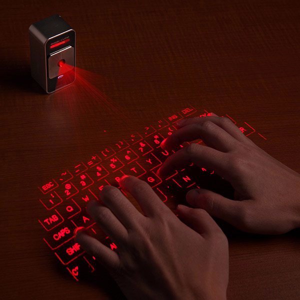 Epic Laser Qwerty: dit virtueel toetsenbord past in je achterzak