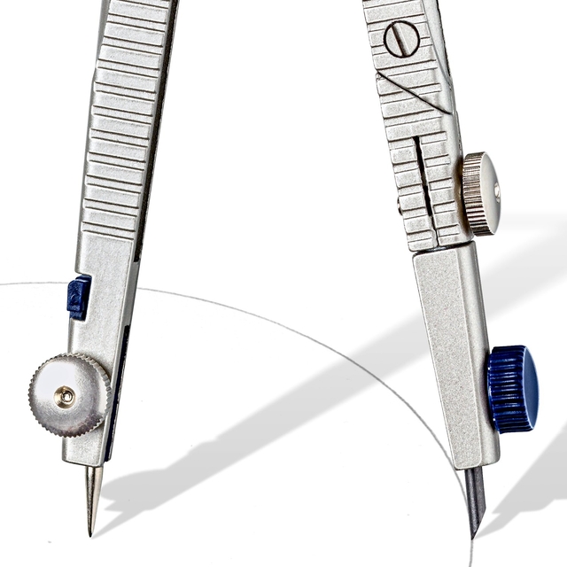 passimeter, kompas, divider, schroevendraaier, metaal