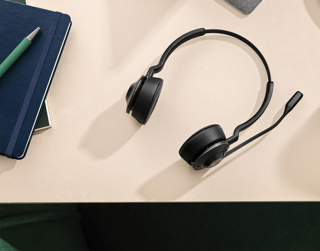 koptelefoon, headset, over-ear, microfoonarm, bedrade kabel
