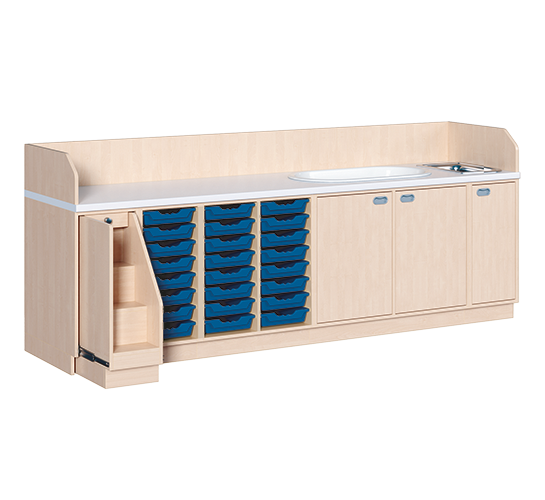 Commode, vier rijen plus ligbad en wastafel