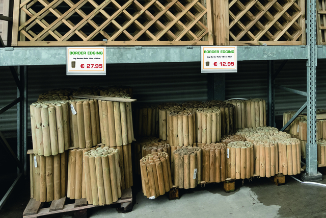 hout, houtblokjes, rollend hout, plankstapel, winkelassortiment