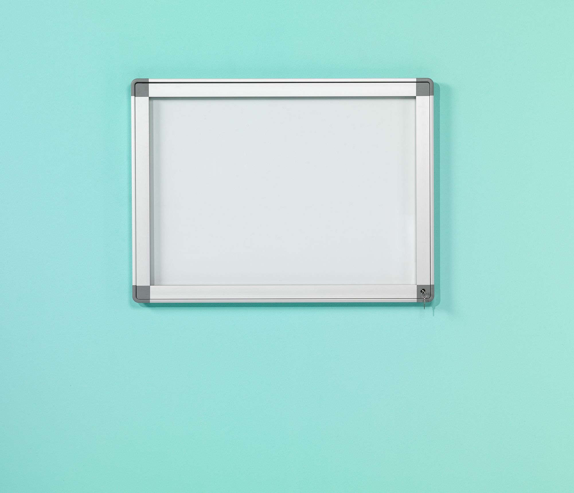 Binnen-/buitenvitrine Recto, vleugeldeur, 15xA4 - 90x106 cm