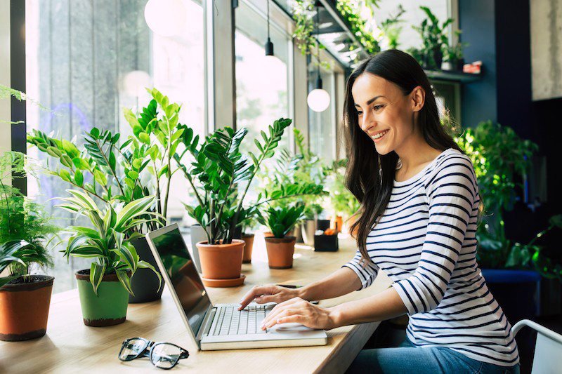 Gezonder, vrolijker en relaxed dankzij planten op kantoor