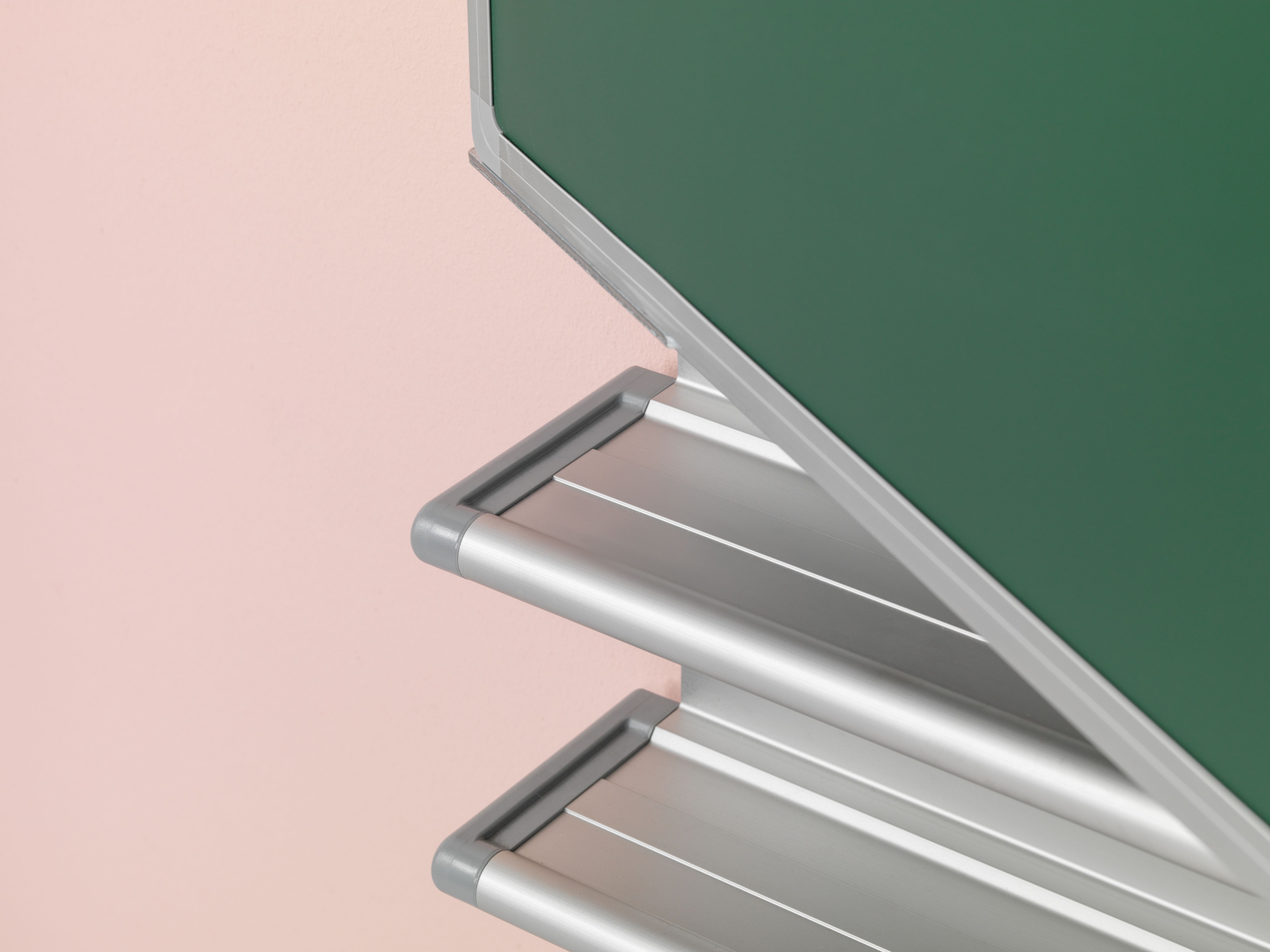 Vijfvlaks schoolbord, wandmontage, krijt groen, Softline 19 mm - 120x200 cm