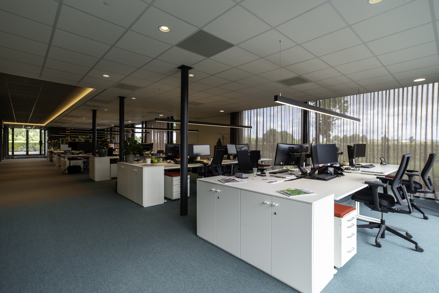 Kantoortuin K+ Adviesgroep via ITC Furniture