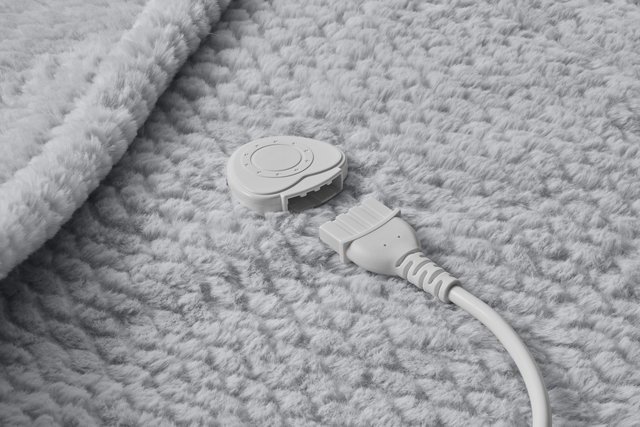 elektrische deken, grijze fleece, pluizige stof, afneembare bediening, aansluitsnoer