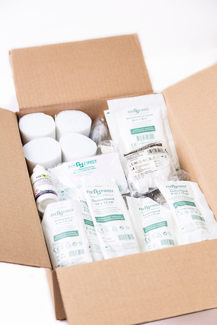 medical supplies, sterile packaging, box contents, prepackaged, syringe kit